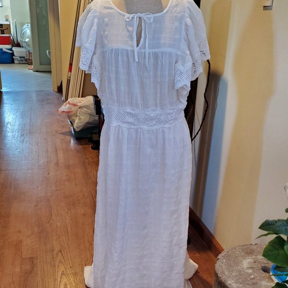 GAP White Maxi Dress NWOT - Picture 1 of 8
